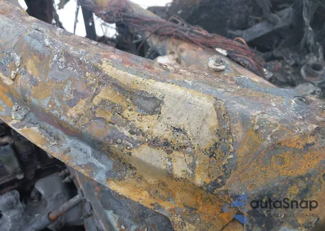 2021 Chevrolet Silverado 1500 4Wd Short Bed Custom Trail Boss z USA, uszkodzony, nr VIN 1GCPYCEF3MZ384122